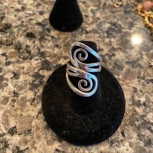 Silver deco wrap ring size 7
